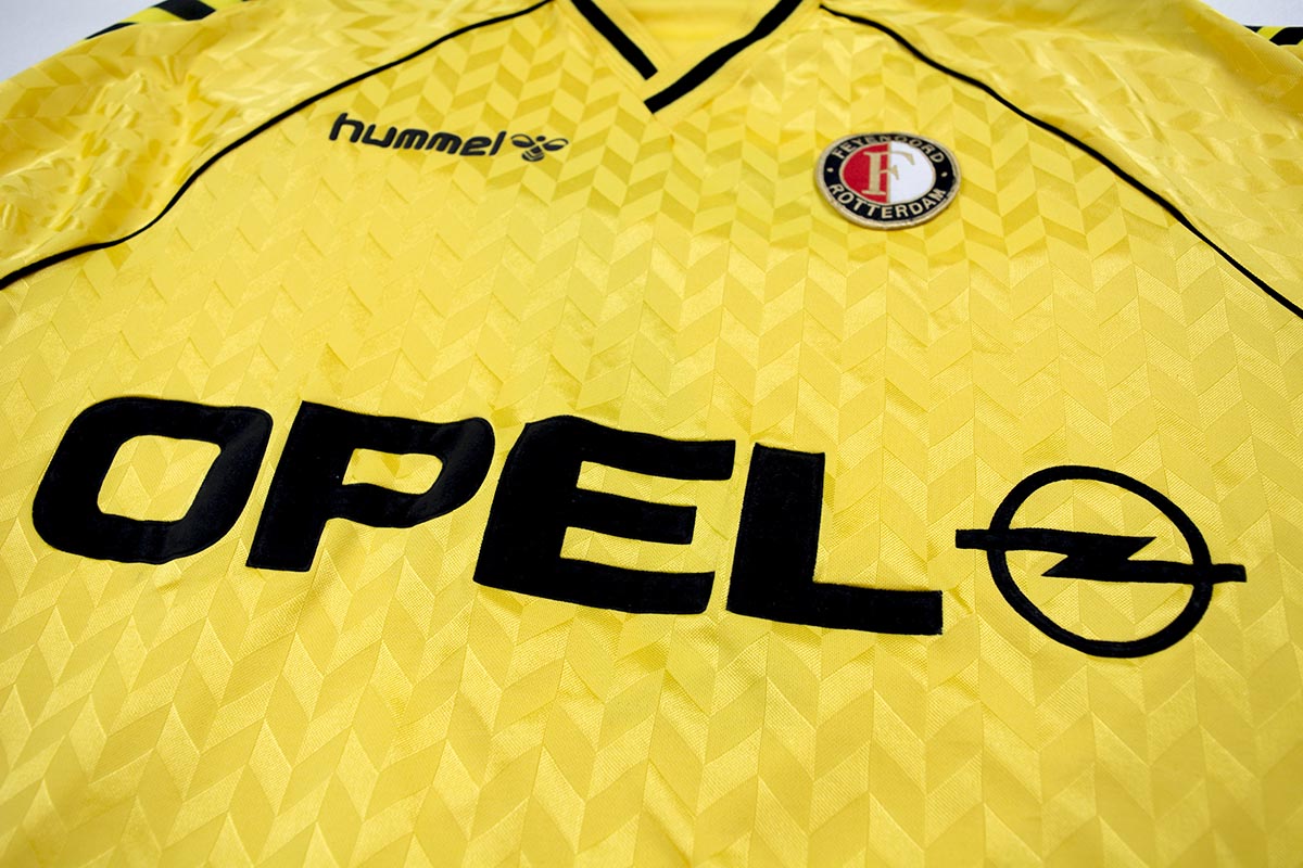 1987 - 1988, prachtig geel oud Feyenoord Hummel Opel uitshirt