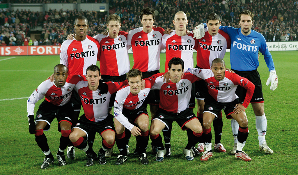 23-12-2006 Feyenoord elftal V.l.n.r. staand; André Bahia, Theo Lucius, Ron Vlaar, Stein Huysegems, Angelos Charisteas, Henk Timmer. V.l.n.r. hurkend; Dwight Tiendalli, Nicky Hofs, Joonas Kolkka, Sebastián Pardo, Jonathan de Guzman Feyenoord-Sparta (3-2) De Kuip